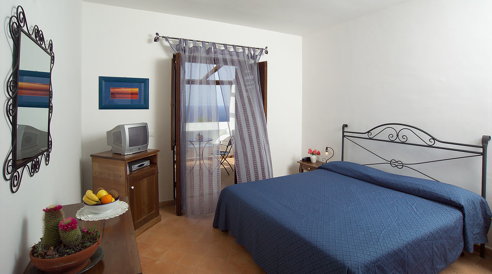 Principe Di Salina Boutique Hotel Malfa  Buitenkant foto